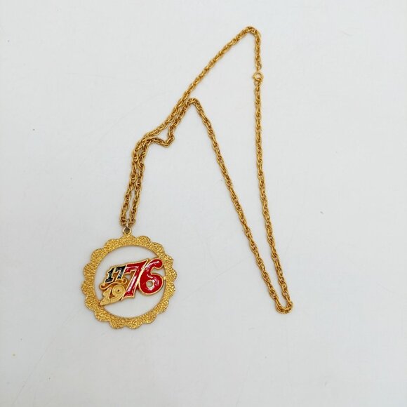 Rafaelian Necklace 1776-1976 Rpund Pendant Goldtone 2" 24" Chain - Picture 9 of 9